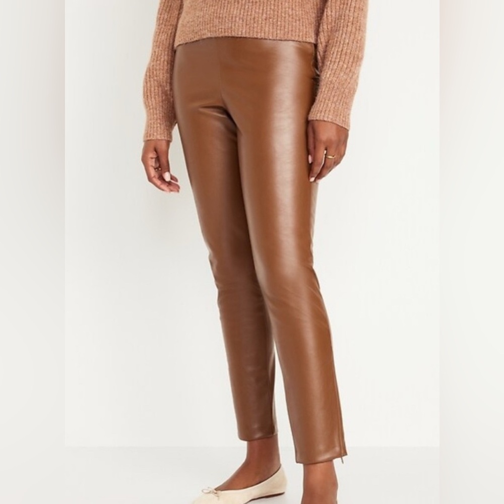 NWOT DARK brown old navy ankle pants